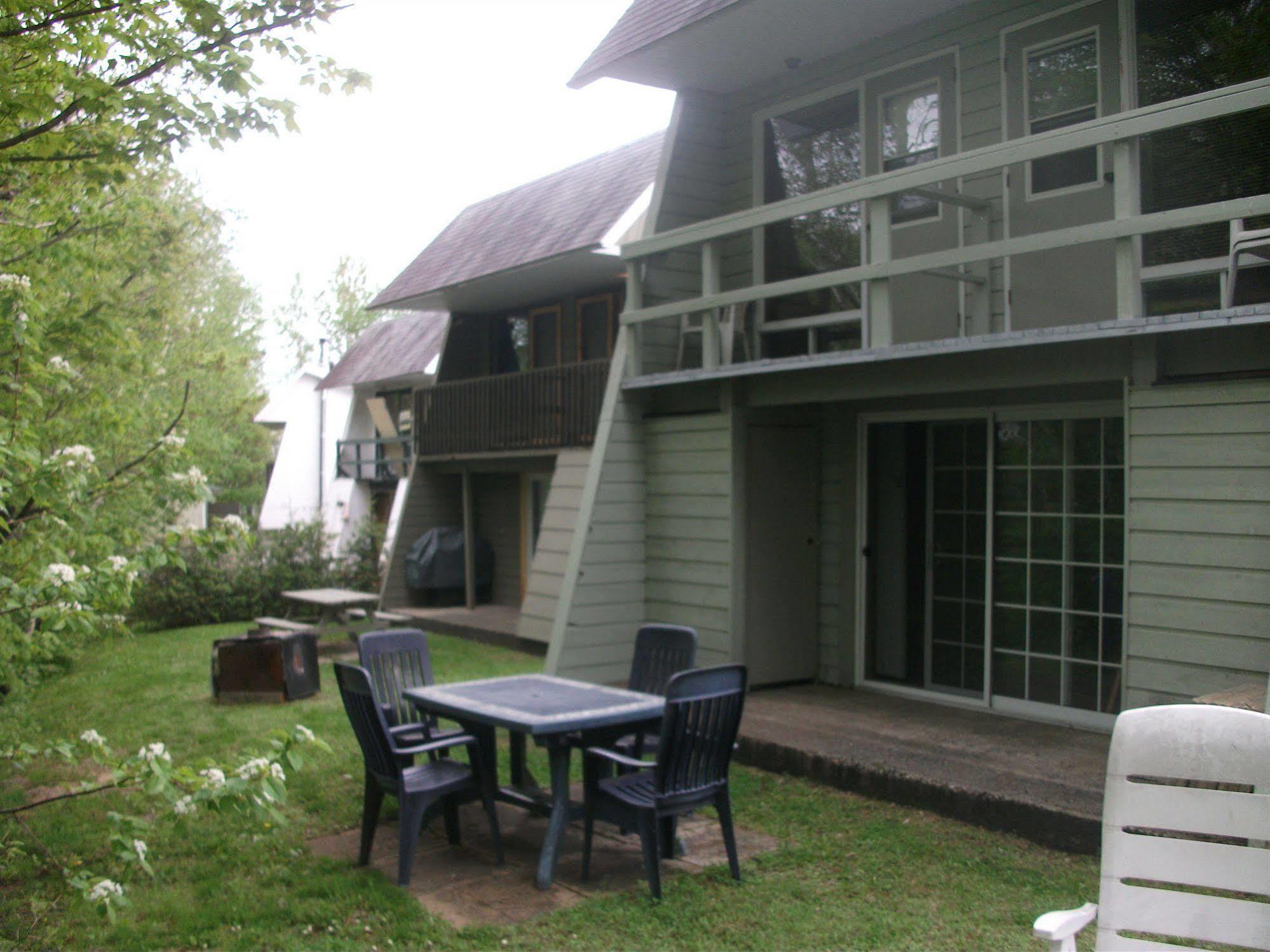 Les Chalets Bo-So-Met Beaupré Exterior photo